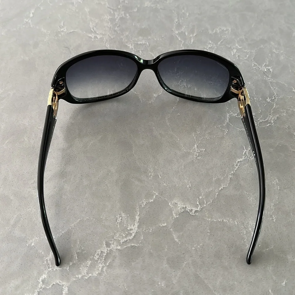 Gucci black sunglasses with crystals GG at the sides - Picture 7 of 9